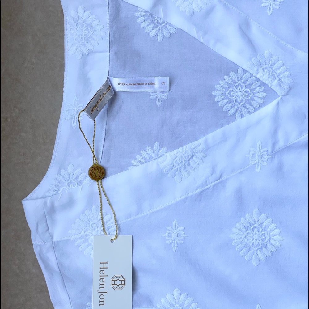 White on White Embossed Tunic Swim Coverup - Picture 13 of 16
